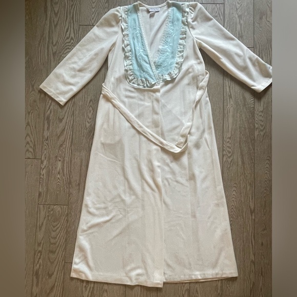 Authentic Vintage 70s Vandemere Floor length Robe - cream and baby blue - size S - Picture 10 of 11